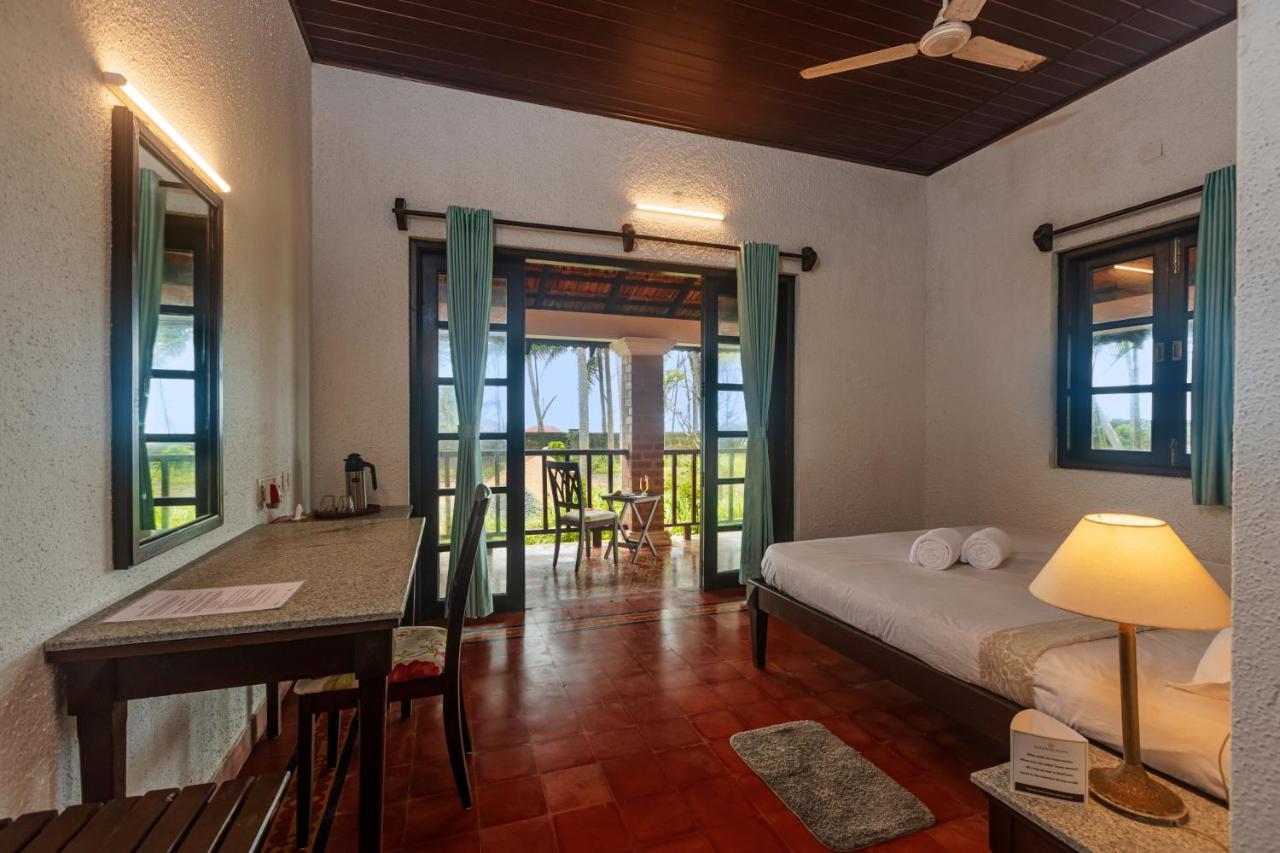 Saffronstays Blue Flag House, A 3-Bdr Beachfront Villa In Hejamady Mangalor Kültér fotó